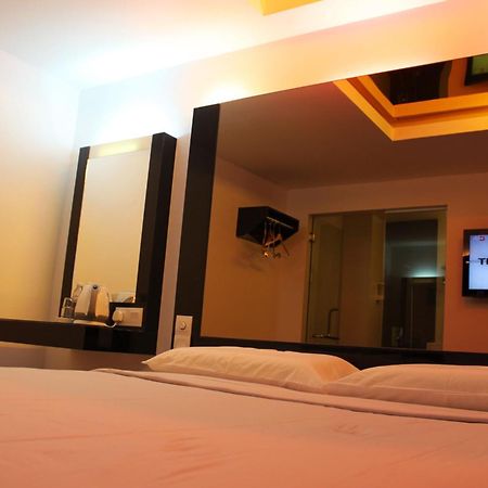 ไทม์โฮเต็ล กัวลาลัมเปอร์ Hotel ภายนอก รูปภาพ